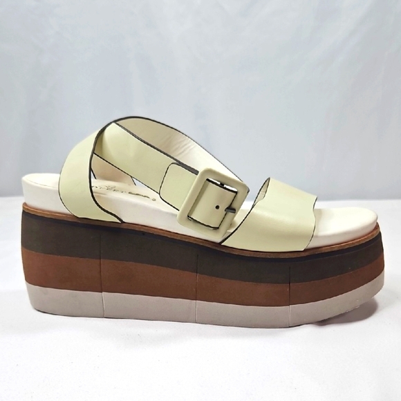 Naked Feet Cream and Brown Platform Sandals Sz 9.5 - Picture 1 of 7